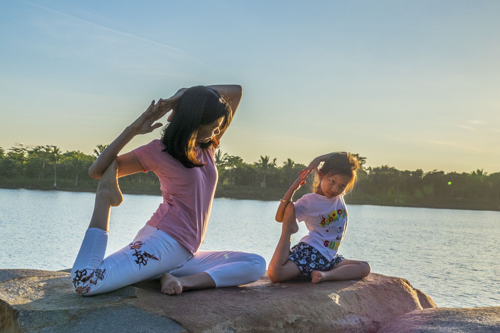 Eco-Bình minh nơi đây yên ả.